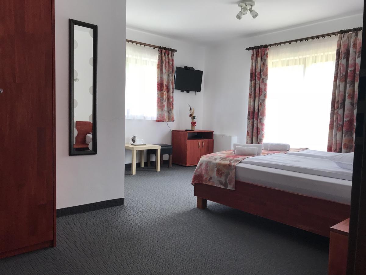 Pensiunea Casa Brancovenilor Sîmbăta de Sus Esterno foto