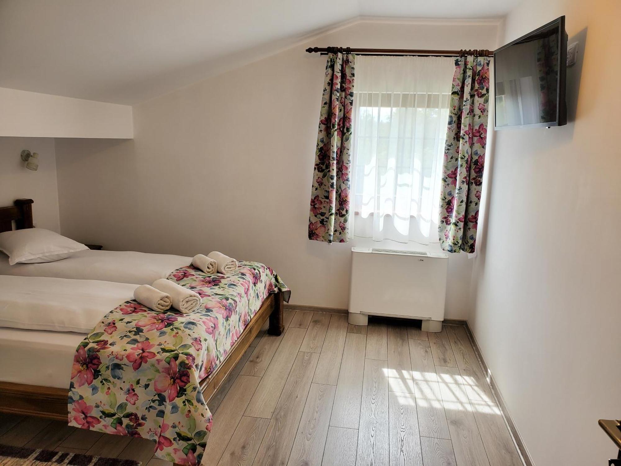 Pensiunea Casa Brancovenilor Sîmbăta de Sus Esterno foto